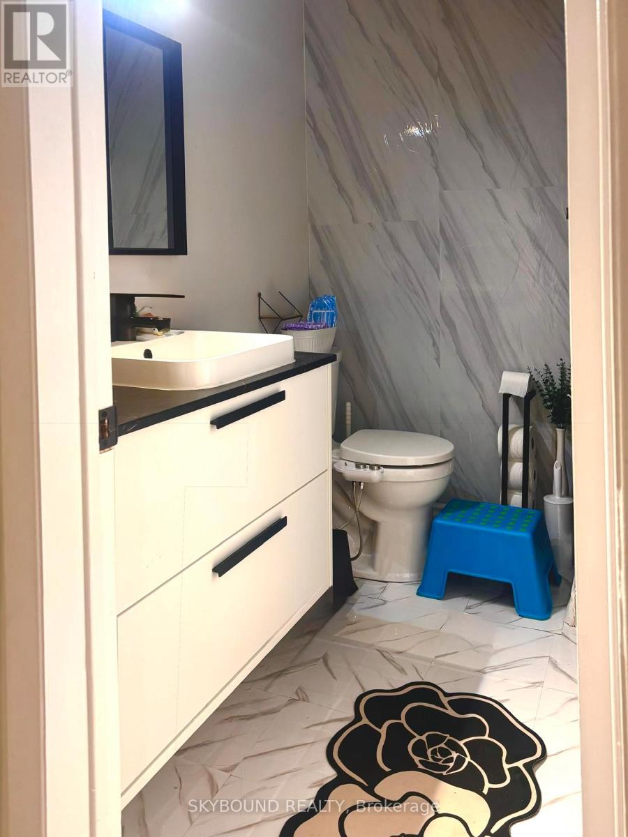 Room 2 - 33 Yatesbury Road, Toronto, Ontario  M2H 1G1 - Photo 12 - C13245634