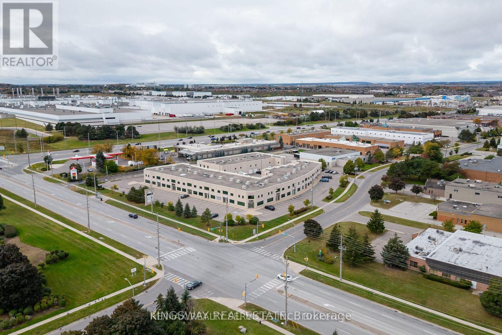 121 - 2 Automatic Road, Brampton, Ontario  L6S 6K8 - Photo 1 - W13245854