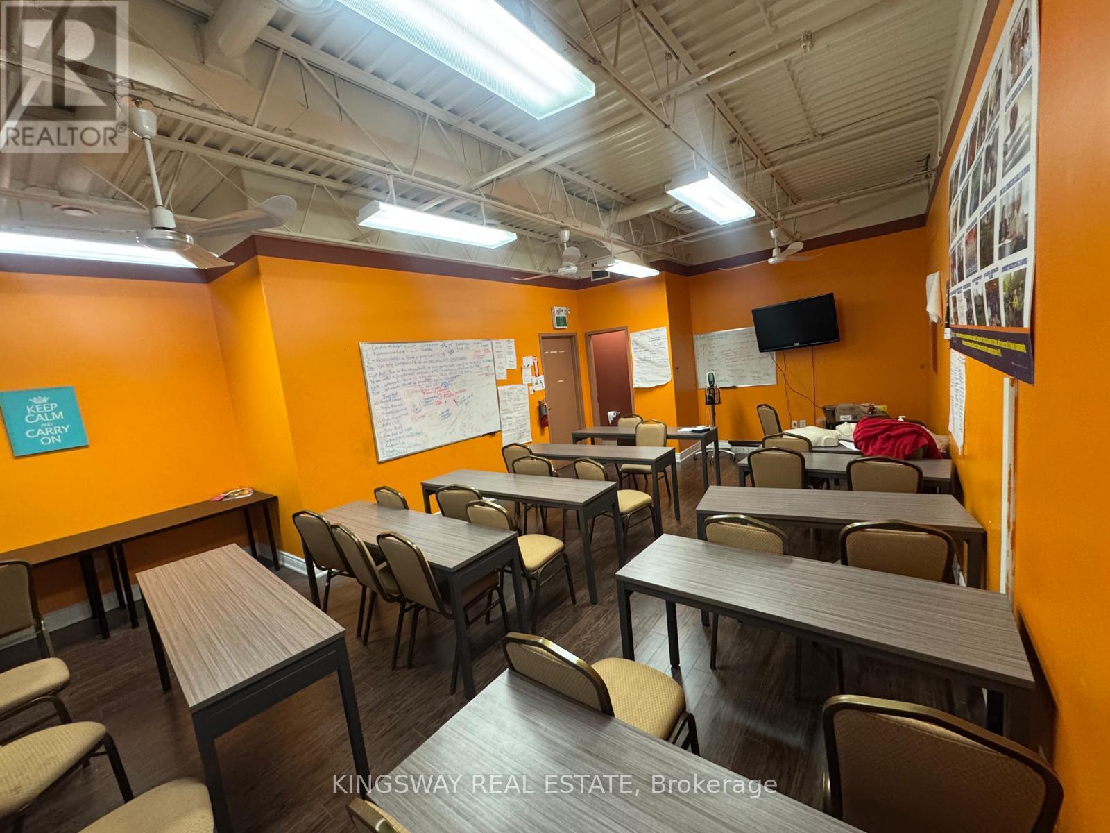 121 - 2 Automatic Road, Brampton, Ontario  L6S 6K8 - Photo 10 - W13245854