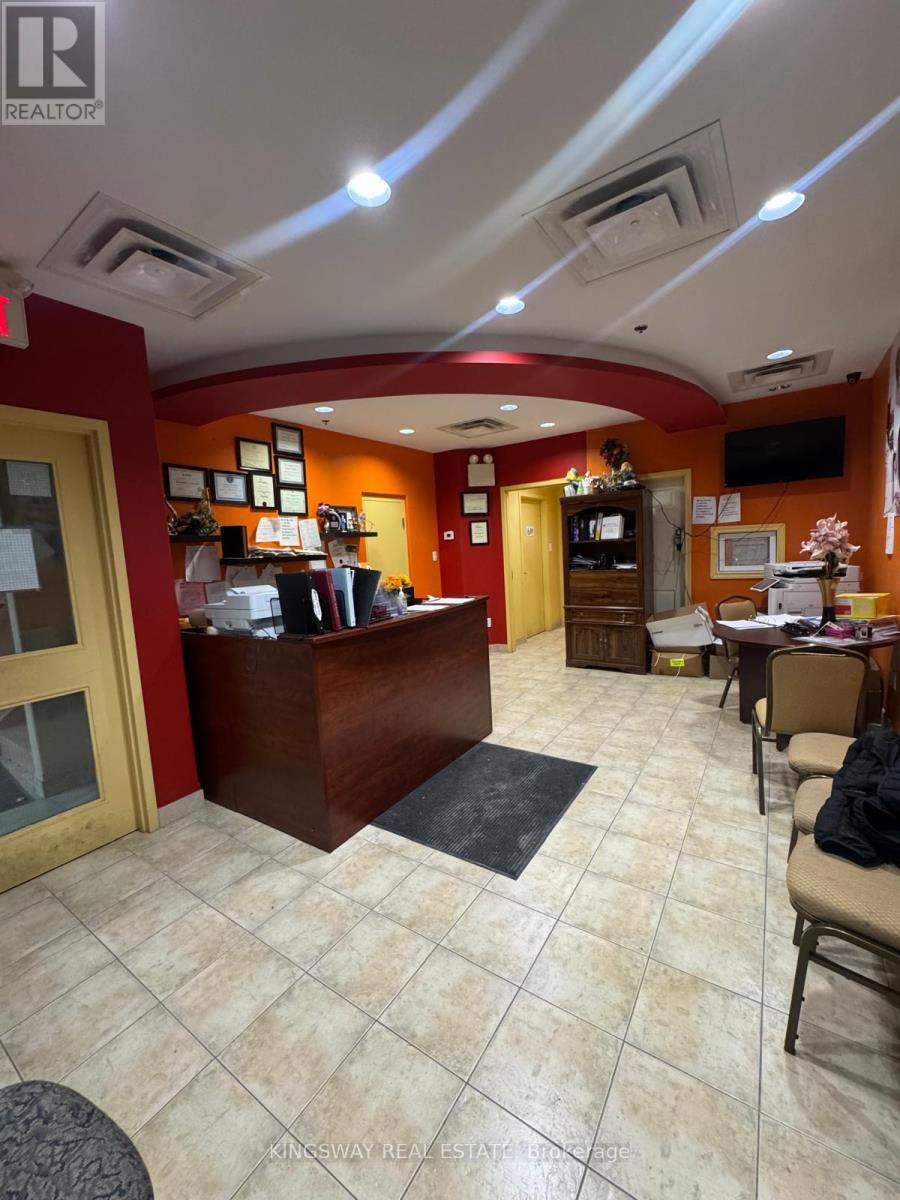 121 - 2 Automatic Road, Brampton, Ontario  L6S 6K8 - Photo 12 - W13245854