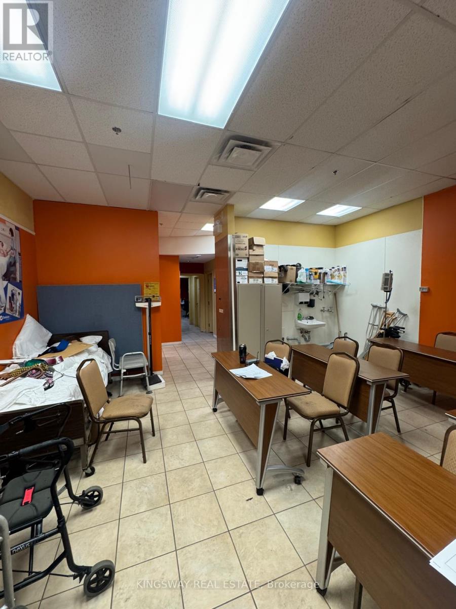 121 - 2 Automatic Road, Brampton, Ontario  L6S 6K8 - Photo 16 - W13245854