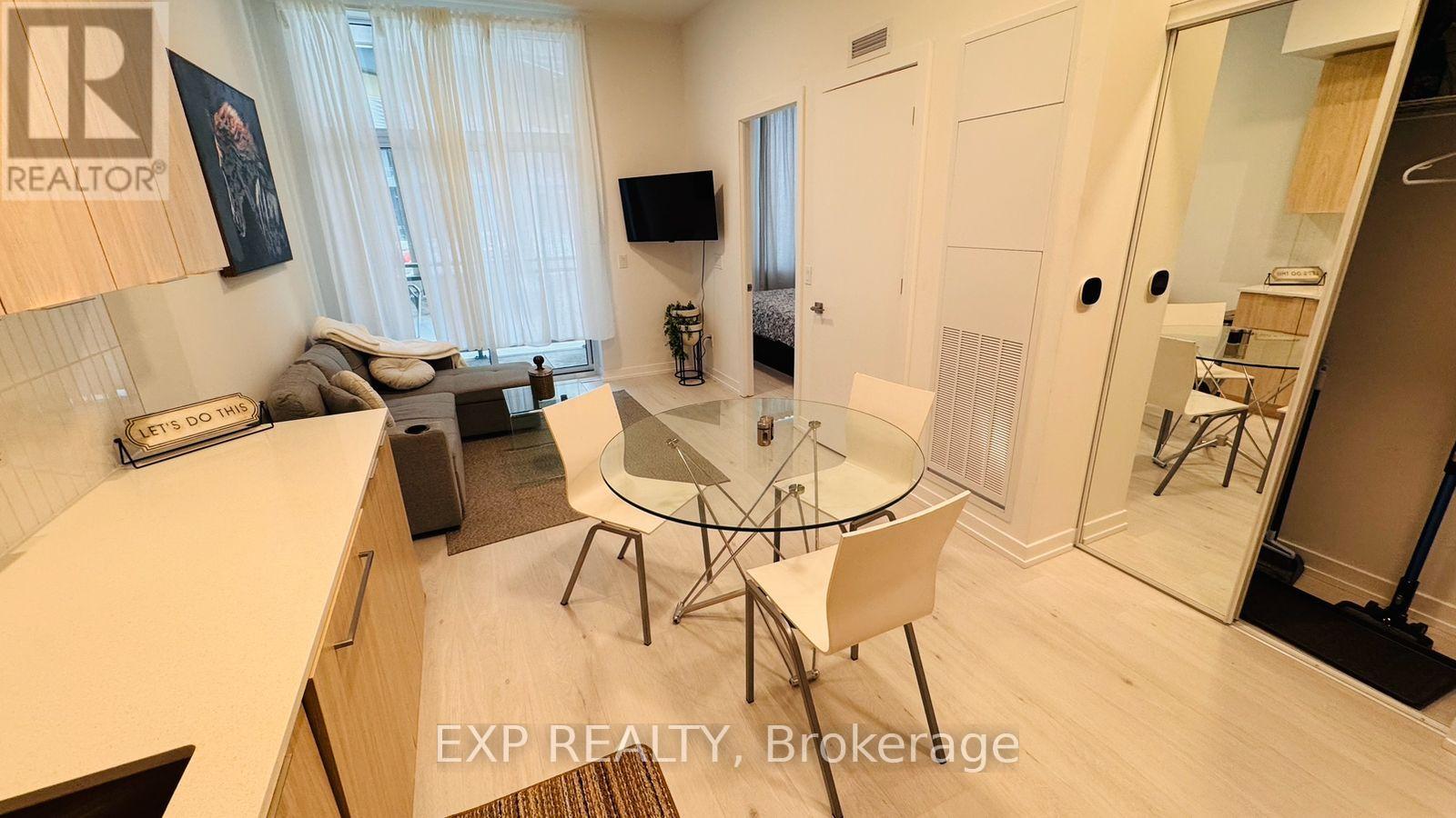101 - 2501 Saw Whet Boulevard, Oakville, Ontario  L6M 5N2 - Photo 1 - W13245868