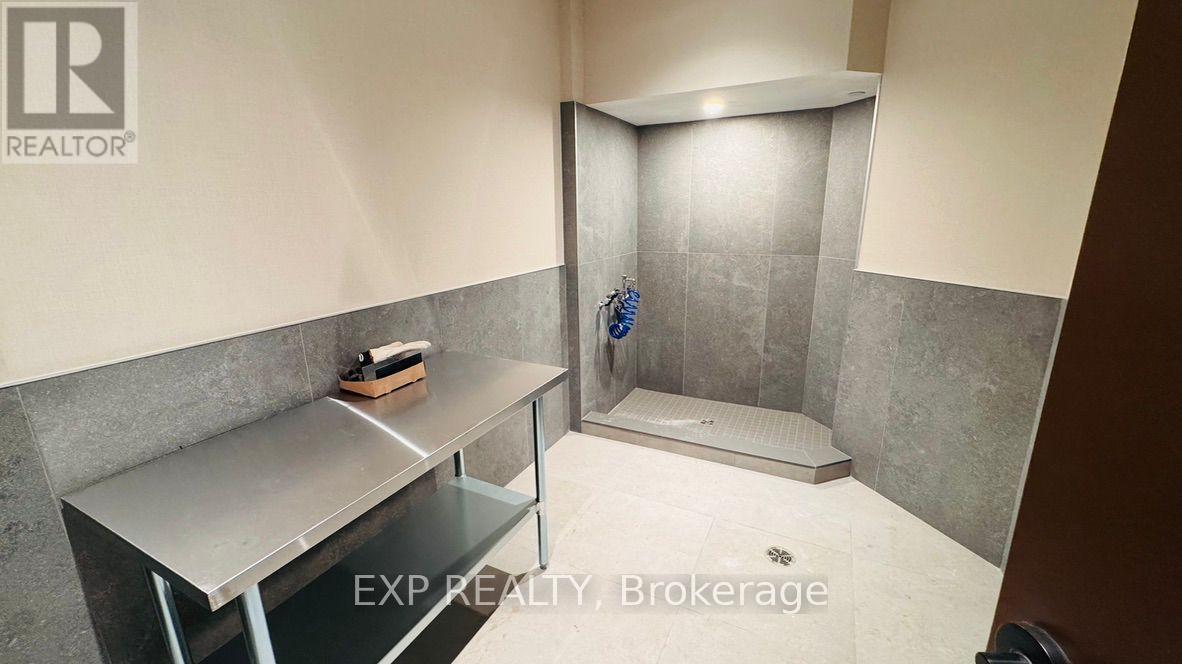 101 - 2501 Saw Whet Boulevard, Oakville, Ontario  L6M 5N2 - Photo 5 - W13245868