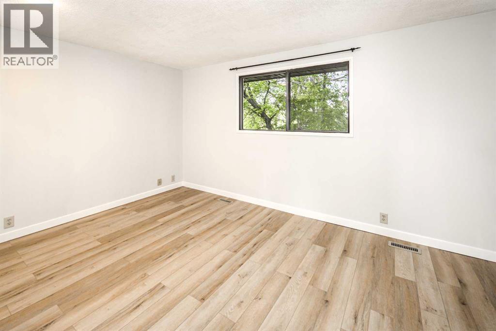 200 Edgedale Way Nw, Calgary, Alberta  T3A 2P9 - Photo 27 - A2317168