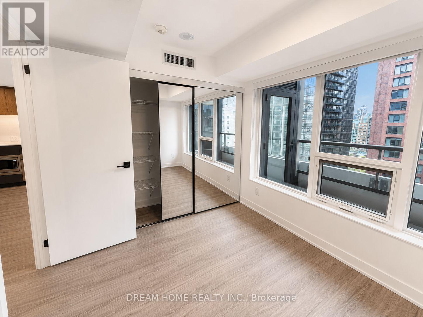 1403 - 609 Sherbourne Street, Toronto, Ontario  M4X 0A4 - Photo 6 - C13181326