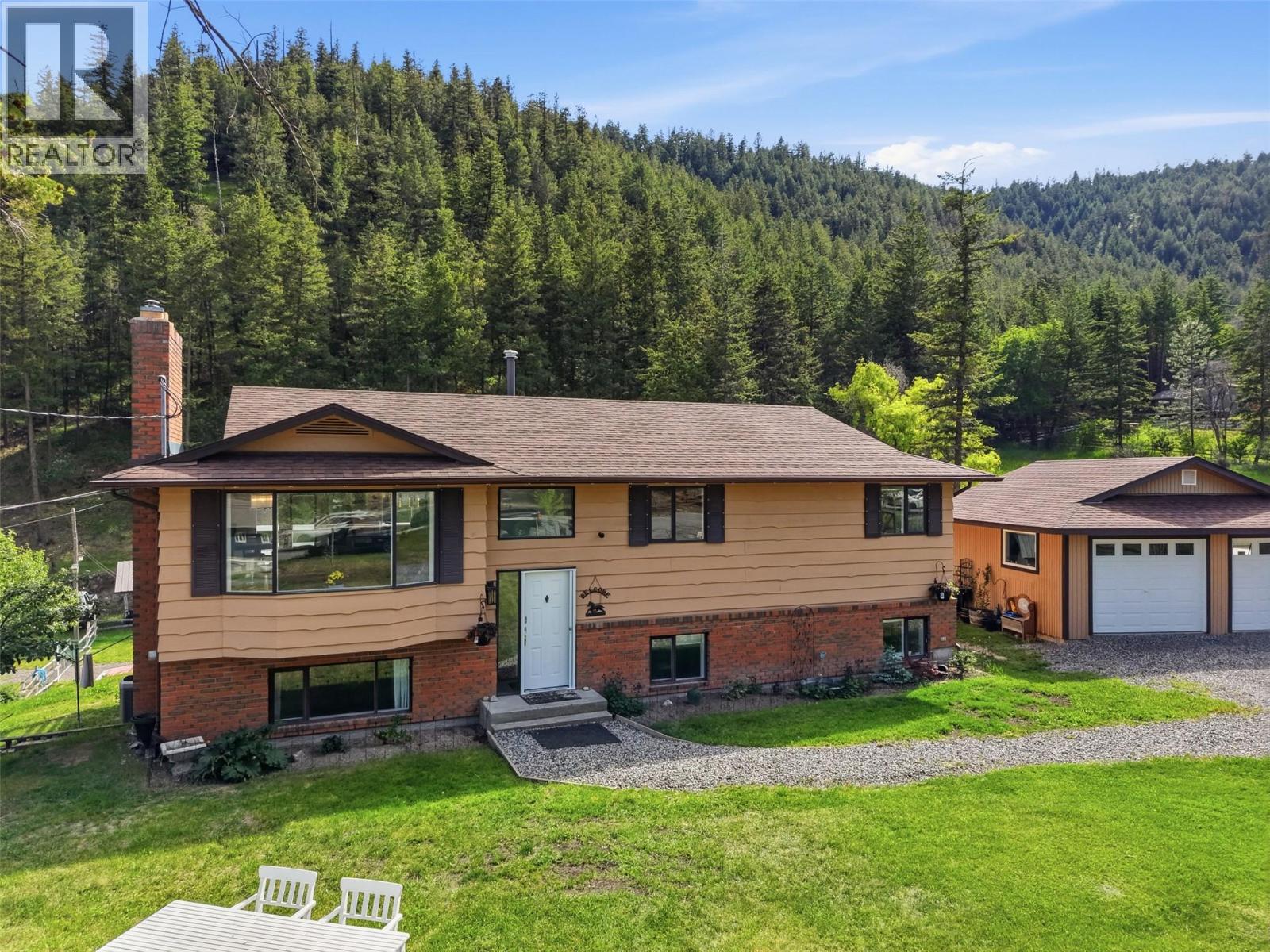 2015 Pratt Road, Kamloops, British Columbia  V2C 5Z7 - Photo 2 - 10390256