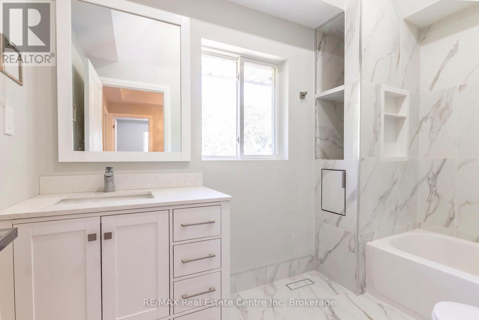 16 June Avenue, Guelph, Ontario  N1H 1H6 - Photo 10 - X13245924