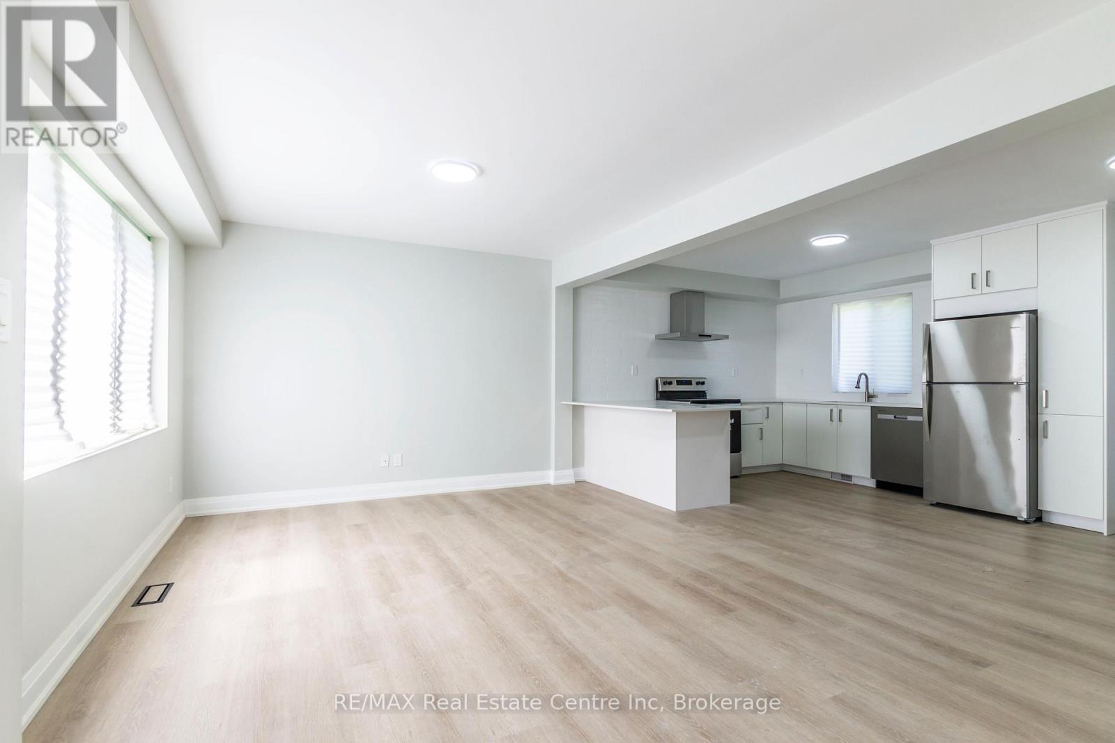 16 June Avenue, Guelph, Ontario  N1H 1H6 - Photo 3 - X13245924