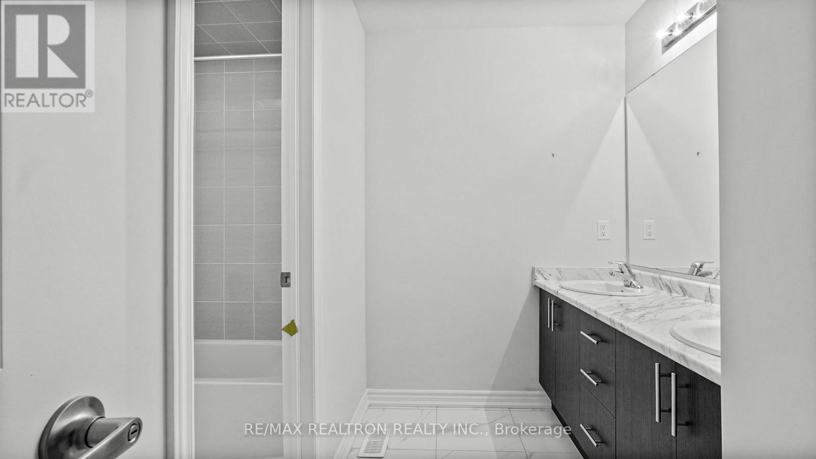 21 Prudhoe Terrace, Barrie, Ontario  L9S 2Z8 - Photo 29 - S13245884