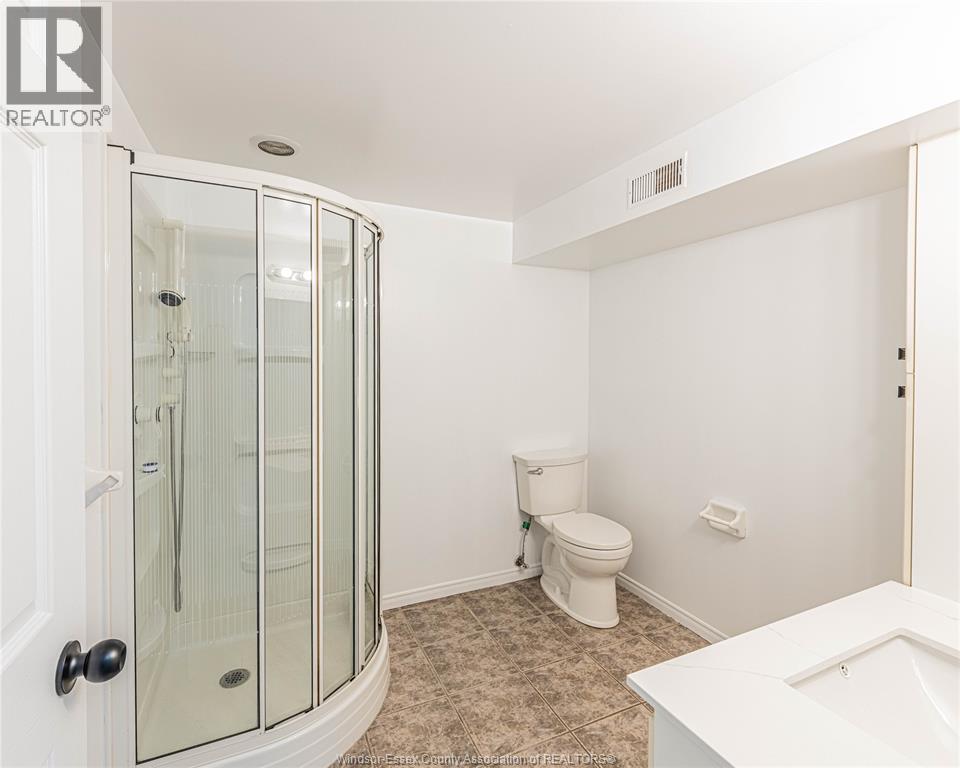 2846 Northway, Windsor, Ontario  N9E 2K3 - Photo 40 - 26013120