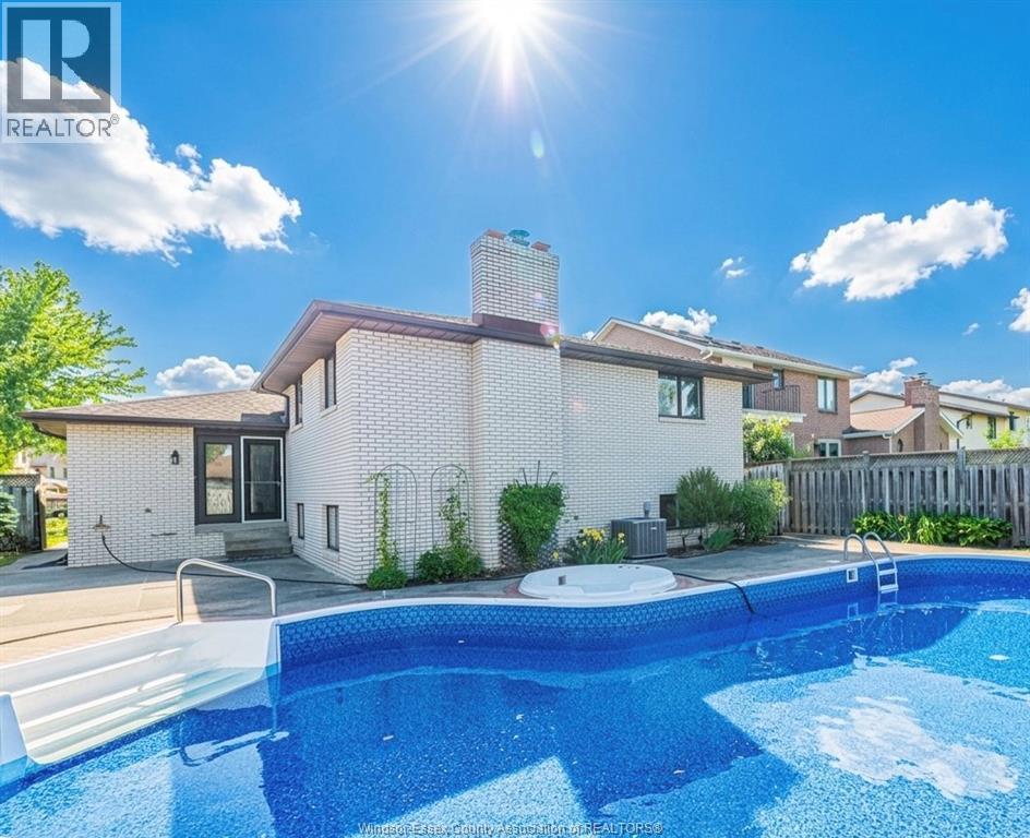 2846 Northway, Windsor, Ontario  N9E 2K3 - Photo 46 - 26013120