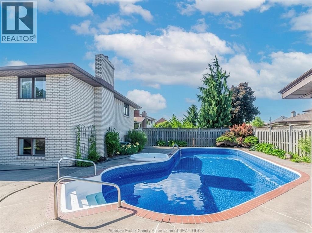2846 Northway, Windsor, Ontario  N9E 2K3 - Photo 45 - 26013120