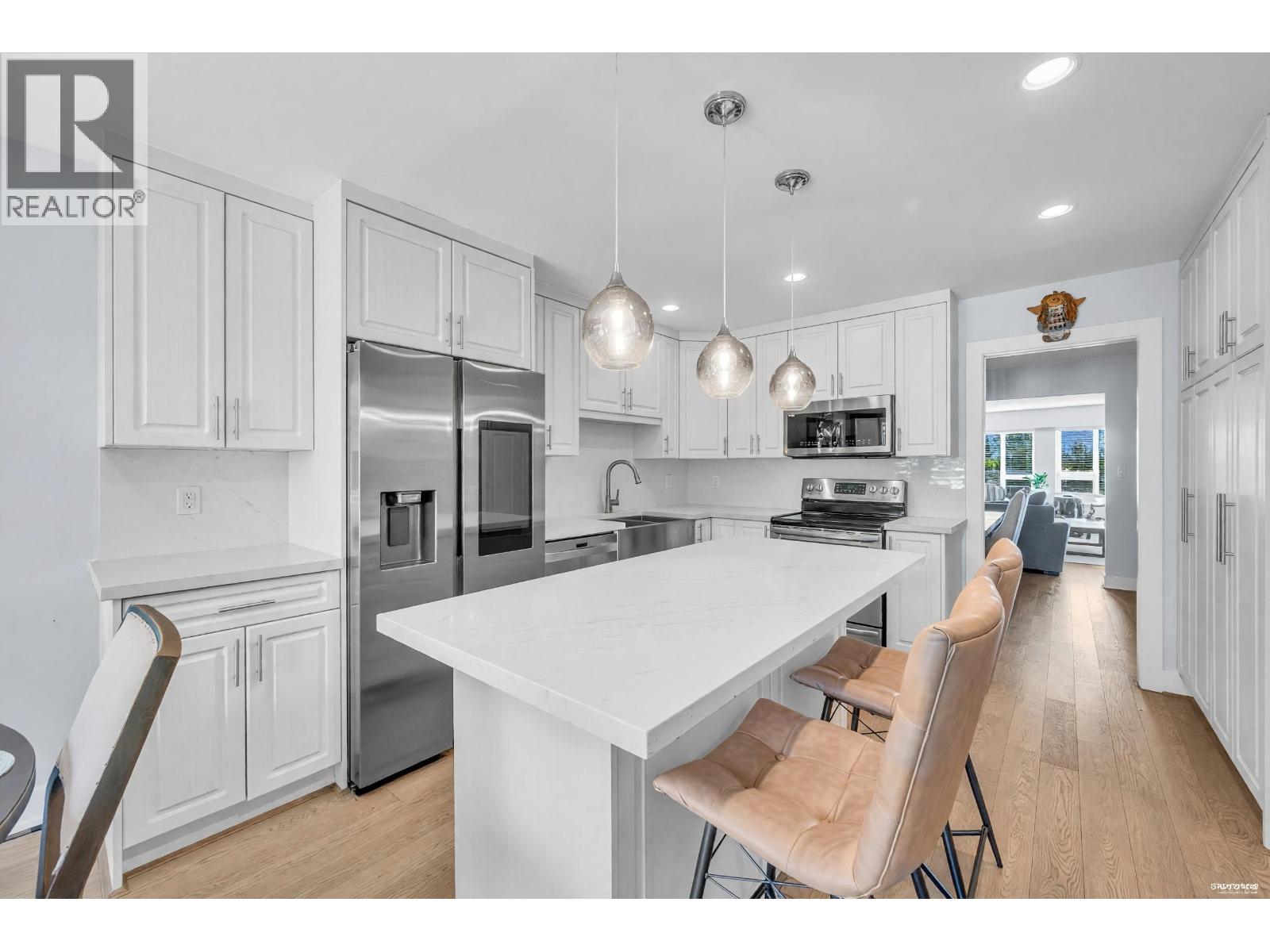 6655 - 6657 Aubrey Street, Burnaby, British Columbia  V5B 2E3 - Photo 5 - R3132571