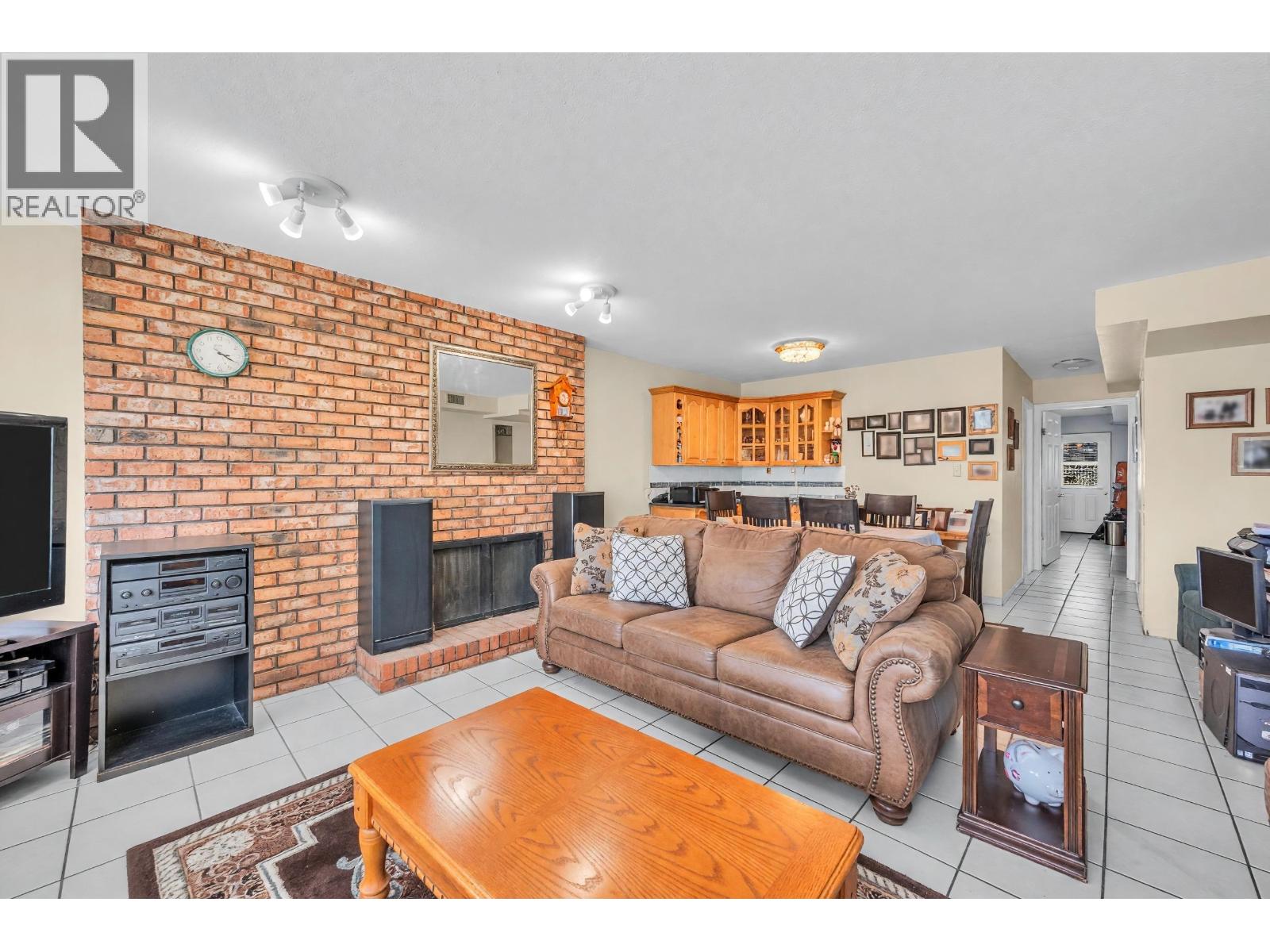 6655 - 6657 Aubrey Street, Burnaby, British Columbia  V5B 2E3 - Photo 34 - R3132571