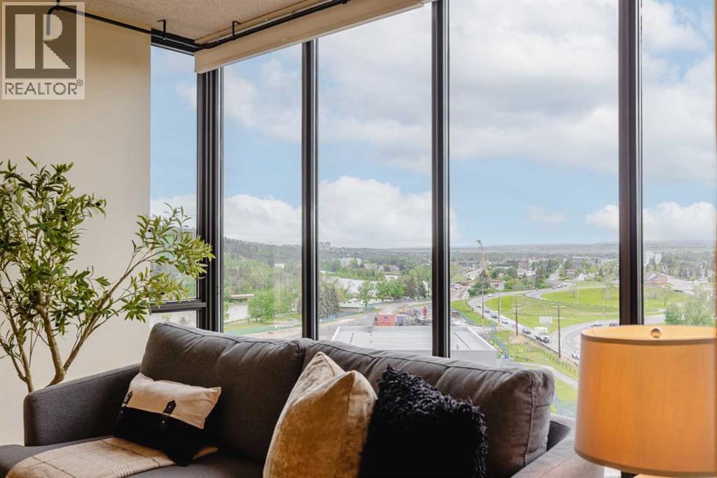 1003, 80 Point Mckay Crescent NW, Calgary, Alberta  T3B 4W4 - Photo 8 - A2317792