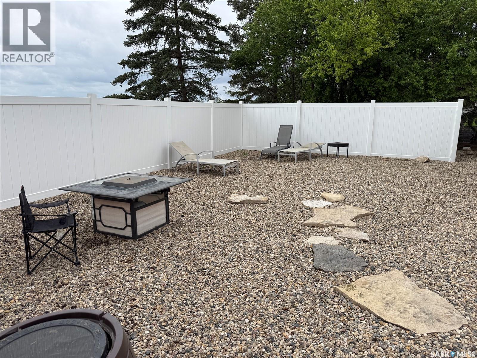 405 3rd Avenue S, Leask, Saskatchewan  S0J 1M0 - Photo 37 - SK038360