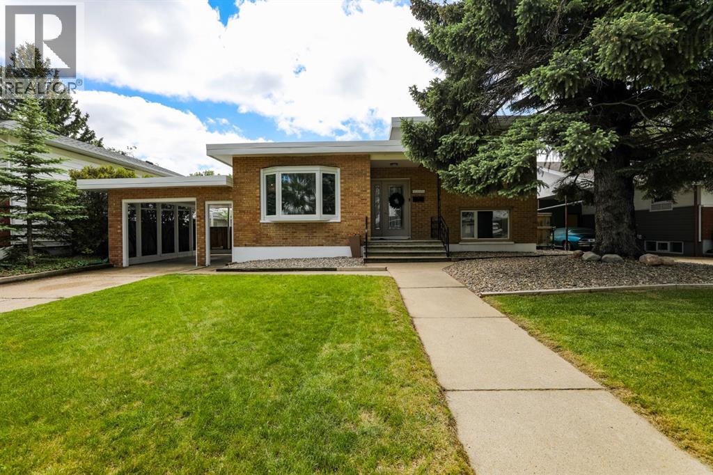 2210 9 Avenue S, Lethbridge, Alberta