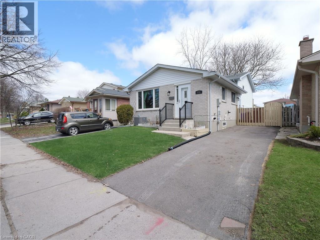 771 771 Avenue, London, Ontario  N5Y 4Y3 - Photo 2 - 40836278