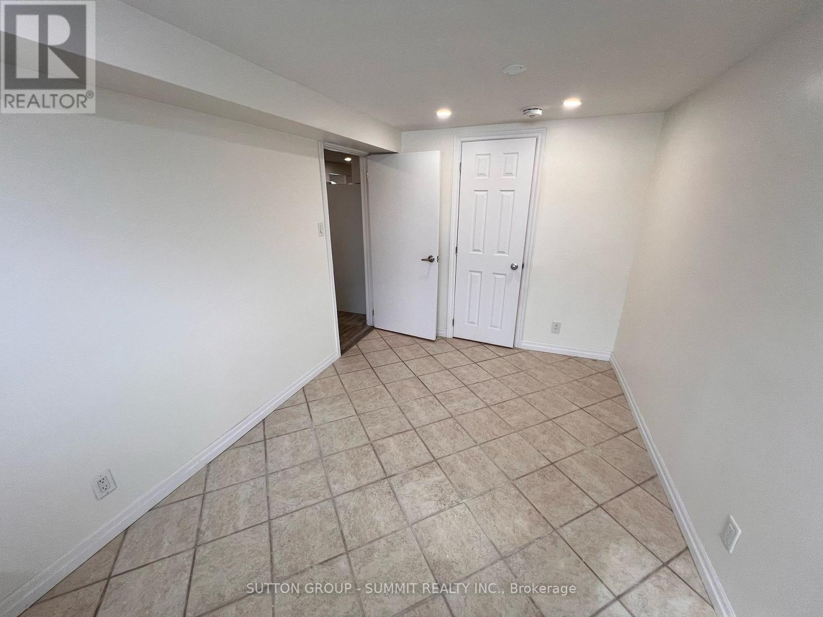 577 Oshawa Boulevard N, Oshawa, Ontario  L1G 5T8 - Photo 12 - E13245956