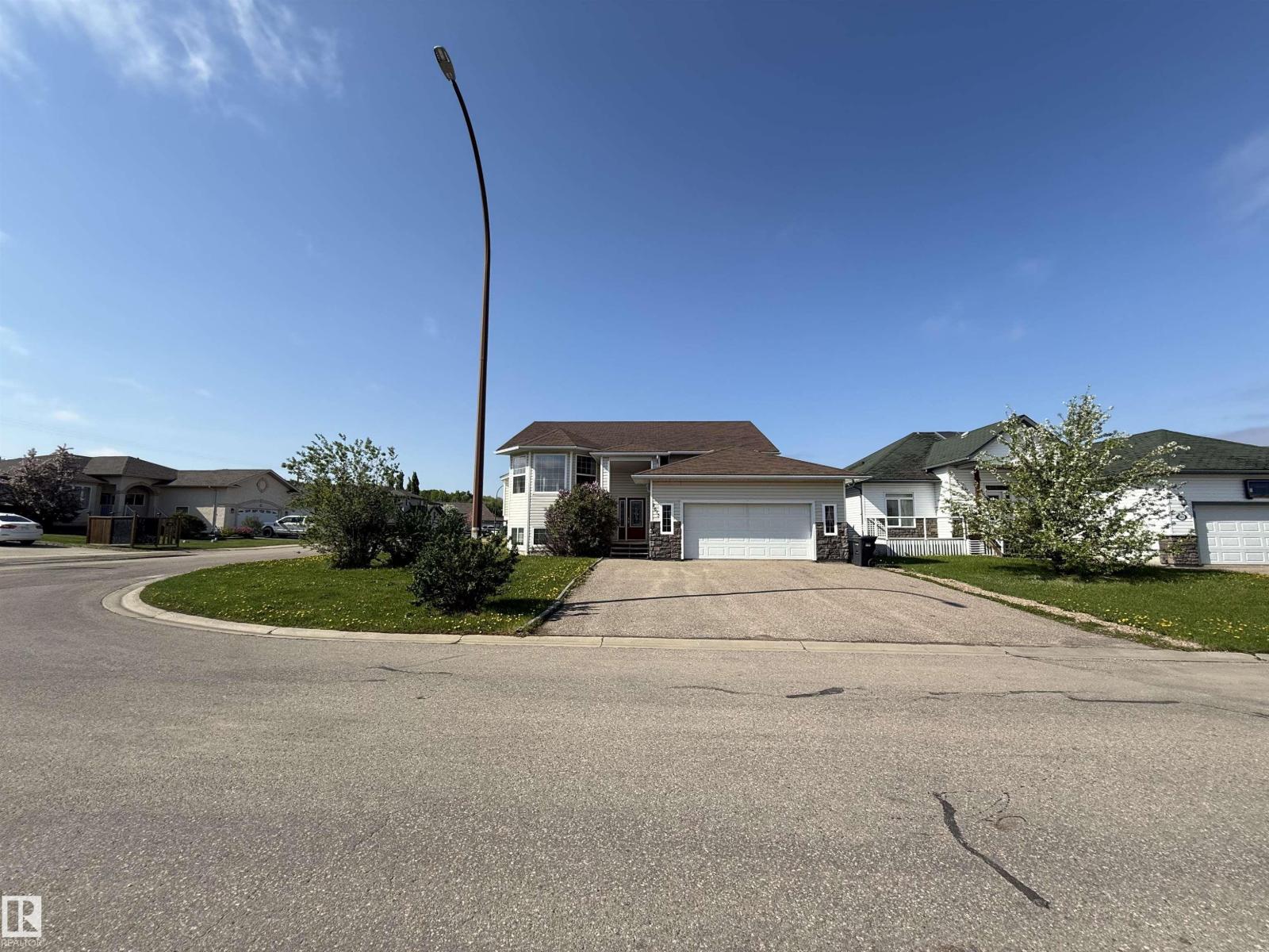 2613 6 Av, Cold Lake, Alberta  T9M 2C7 - Photo 2 - E4491427