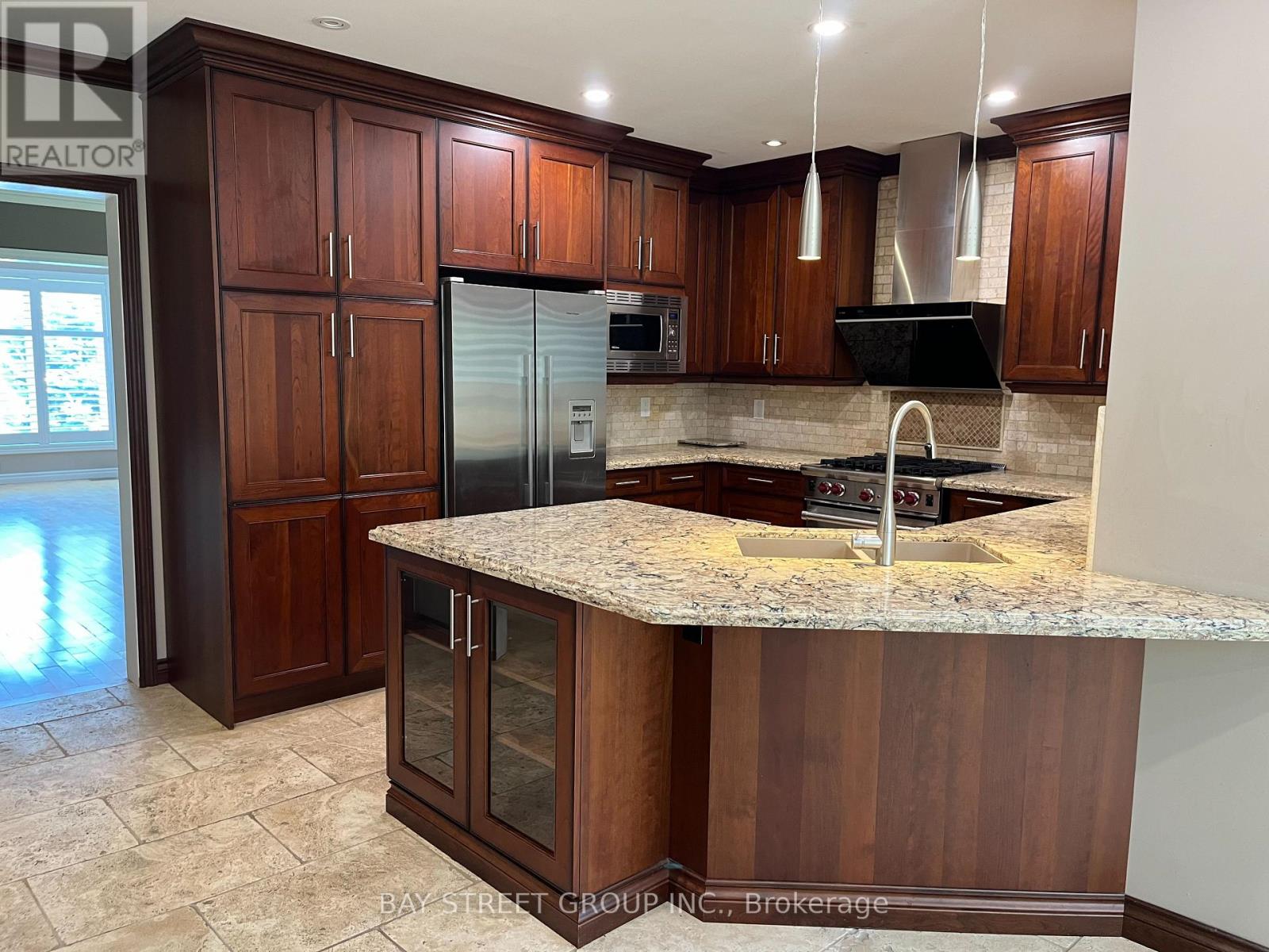 1035 Masters Green, Oakville, Ontario  L6M 2N8 - Photo 13 - W13245976