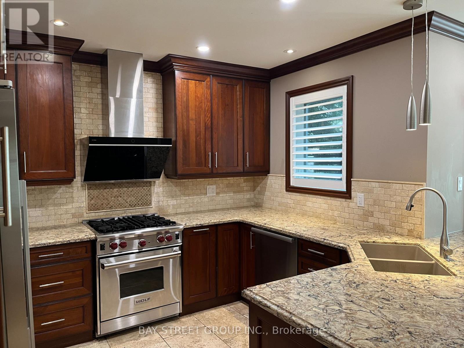 1035 Masters Green, Oakville, Ontario  L6M 2N8 - Photo 14 - W13245976
