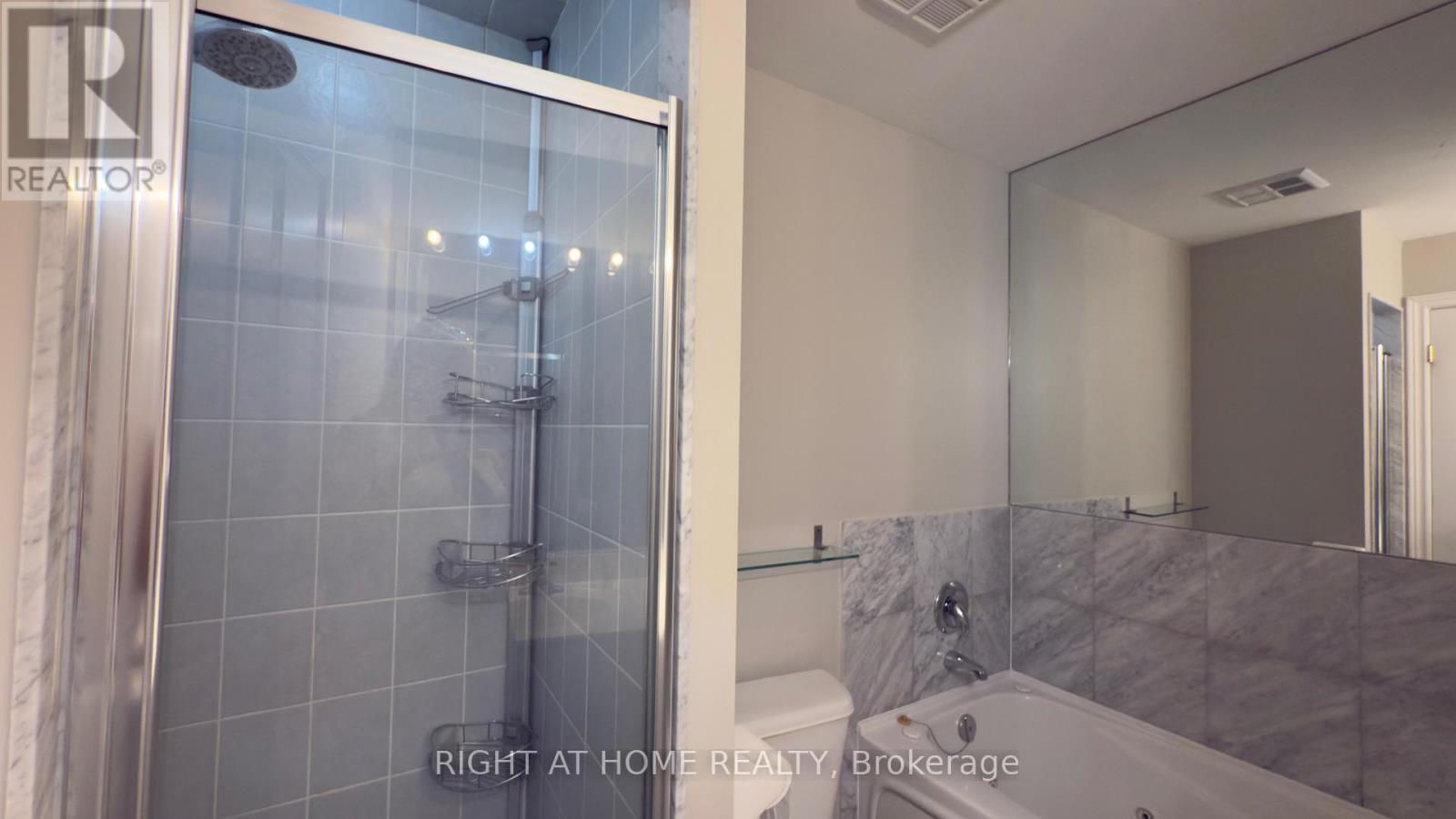 703 - 40 Old Mill Road, Oakville, Ontario  L6J 7W2 - Photo 6 - W13245990