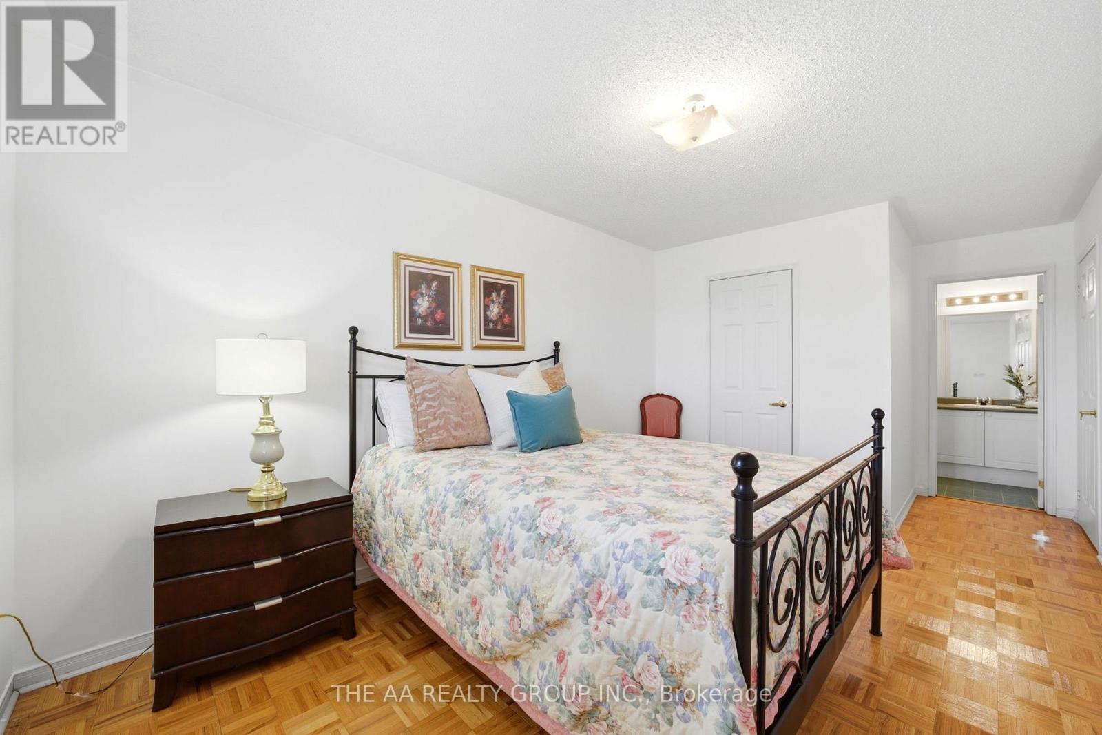 93 San Gabriele Place, Toronto, Ontario  M9L 3A5 - Photo 23 - W13246006