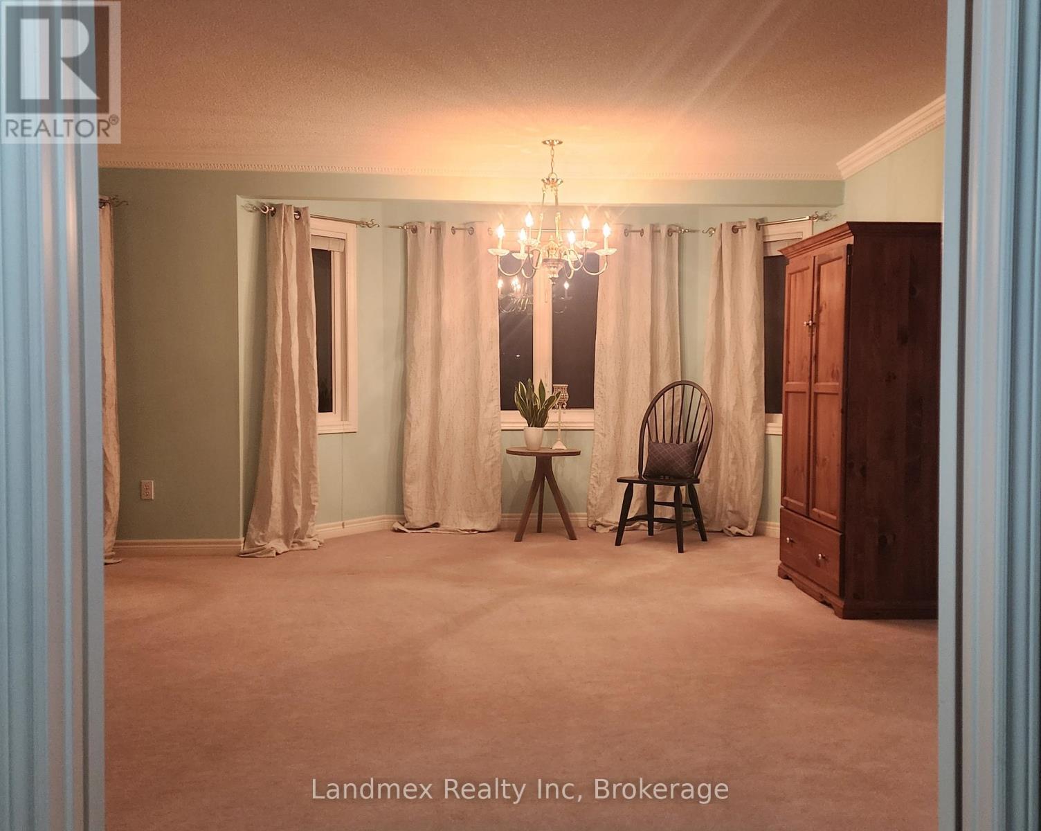 5423 Planter's Wood Court, Mississauga, Ontario  L5M 5V6 - Photo 15 - W13246012