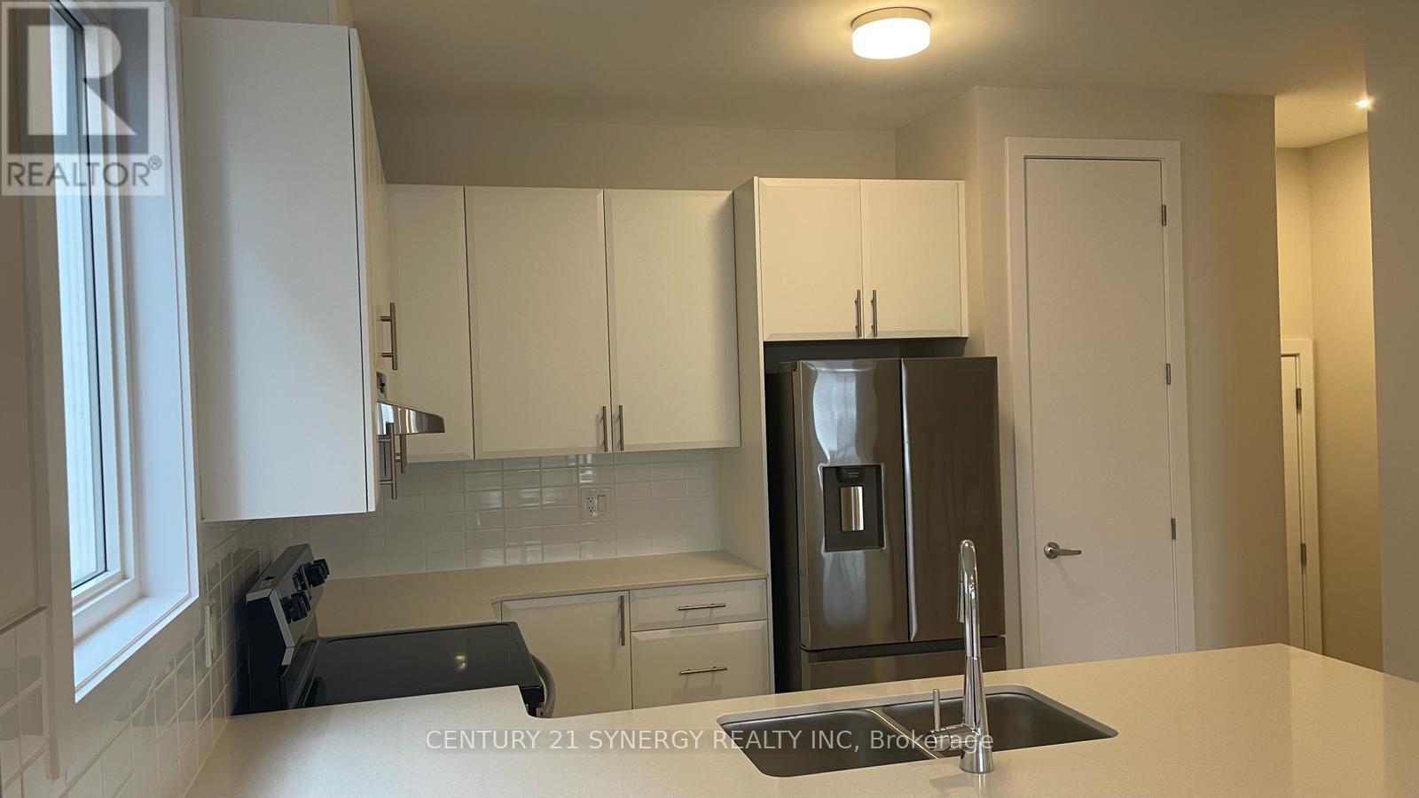 516 Oldenburg Avenue S, Mississauga, Ontario  K0A 2Z0 - Photo 18 - W13246070