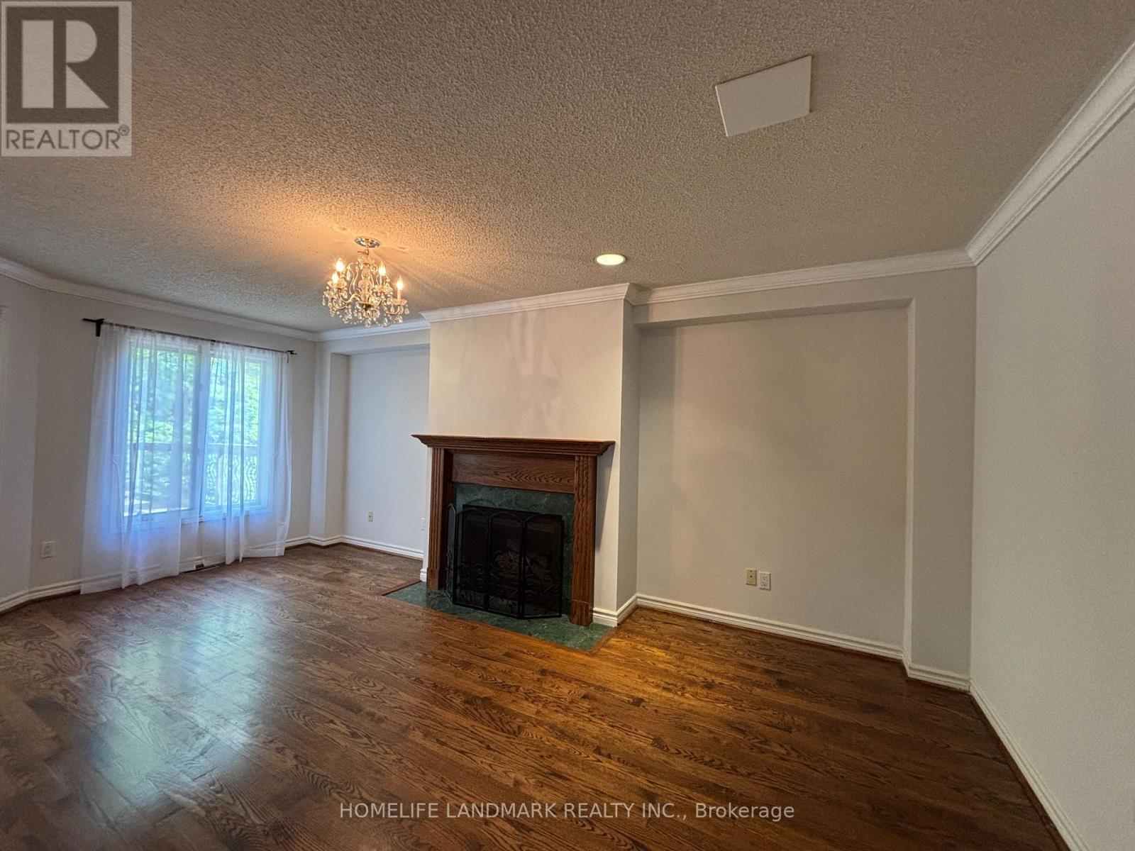 109 Carlyle Crescent, Aurora, Ontario  L4G 6P6 - Photo 6 - N13238210