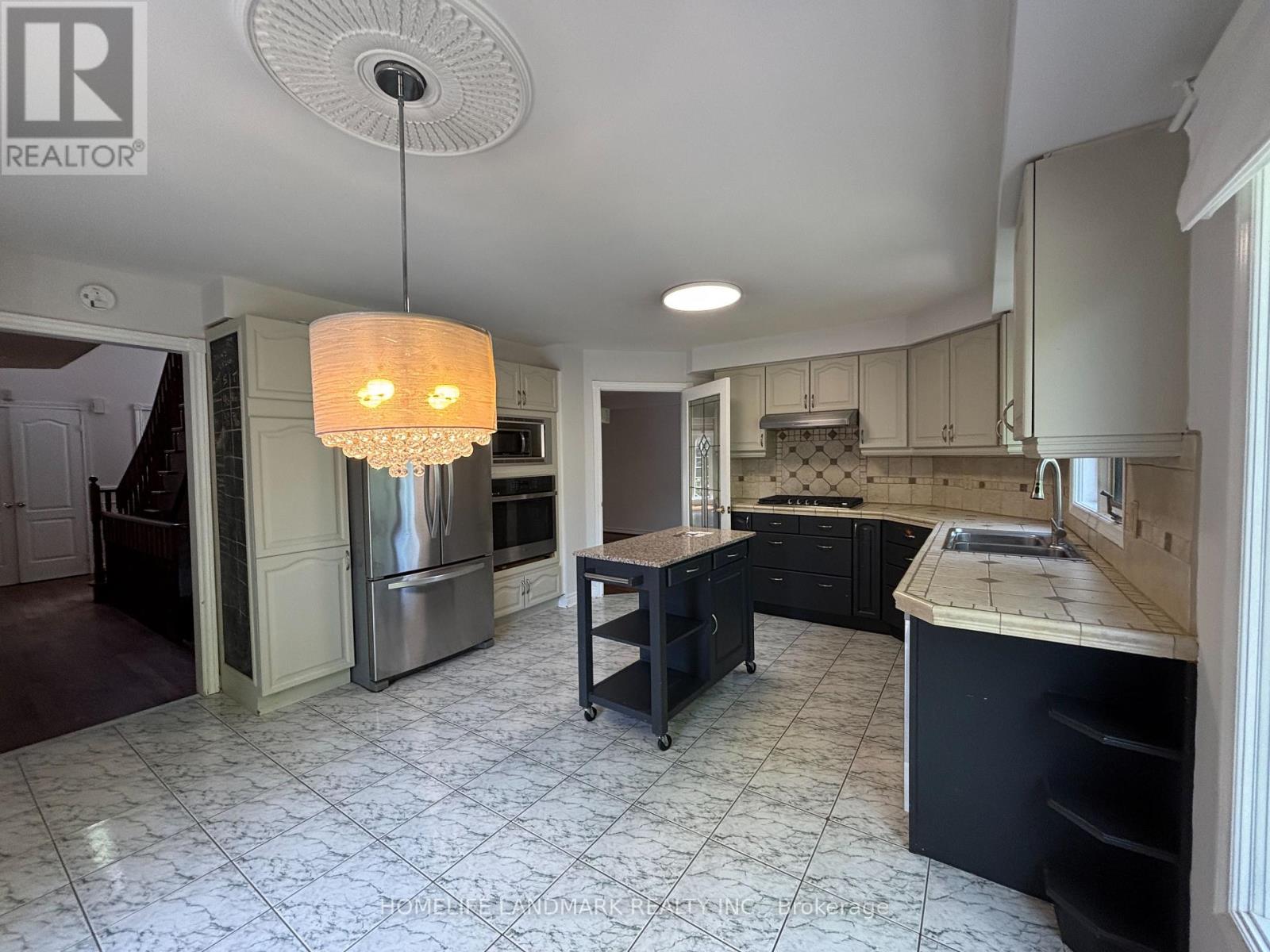 109 Carlyle Crescent, Aurora, Ontario  L4G 6P6 - Photo 7 - N13238210