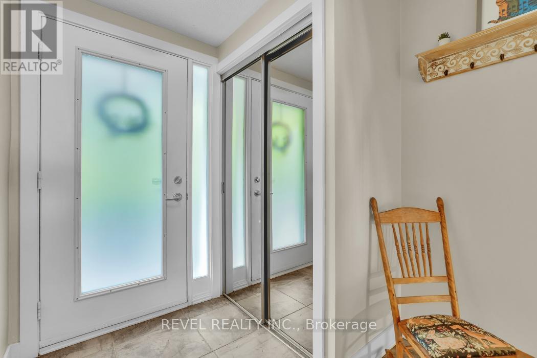 144 Monterey Drive, Ottawa, Ontario  K2H 7A8 - Photo 4 - X13246050