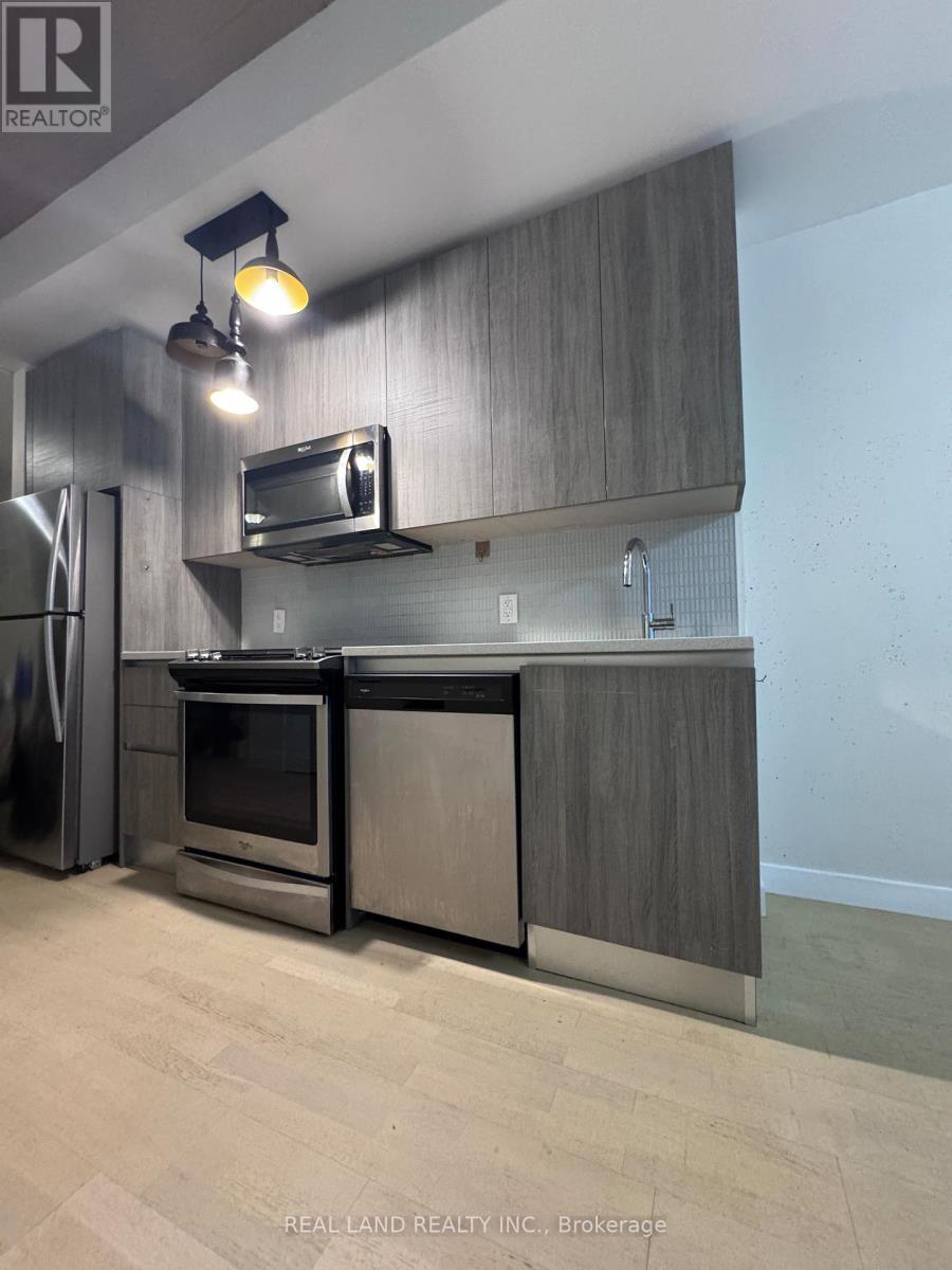 303 - 246 Logan Avenue, Toronto, Ontario  M4M 0E9 - Photo 6 - E13246054