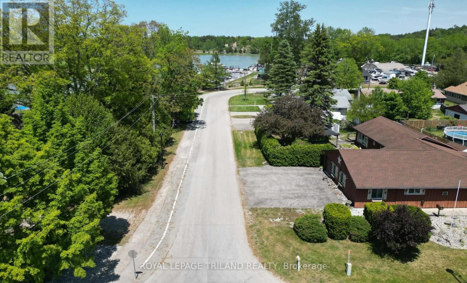 10000 Erie Street, Lambton Shores, Ontario  N0M 2L0 - Photo 19 - X13103004