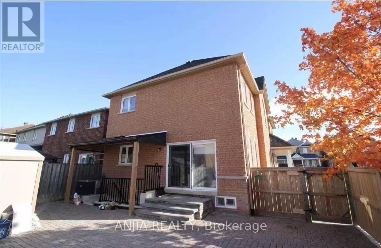 24 JENMAT DRIVE, Markham, Ontario