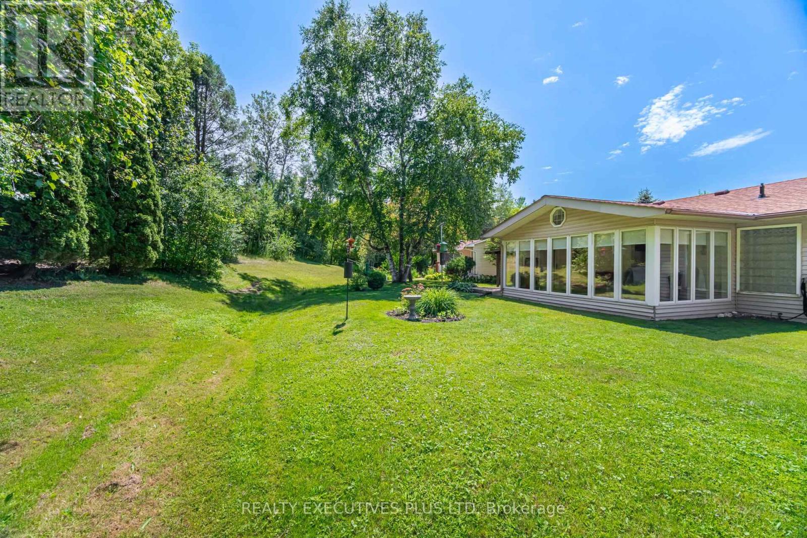 3 Pineview Court, New Tecumseth, Ontario  L0G 1W0 - Photo 32 - N13246030