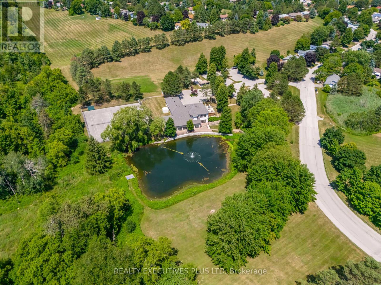 3 Pineview Court, New Tecumseth, Ontario  L0G 1W0 - Photo 37 - N13246030