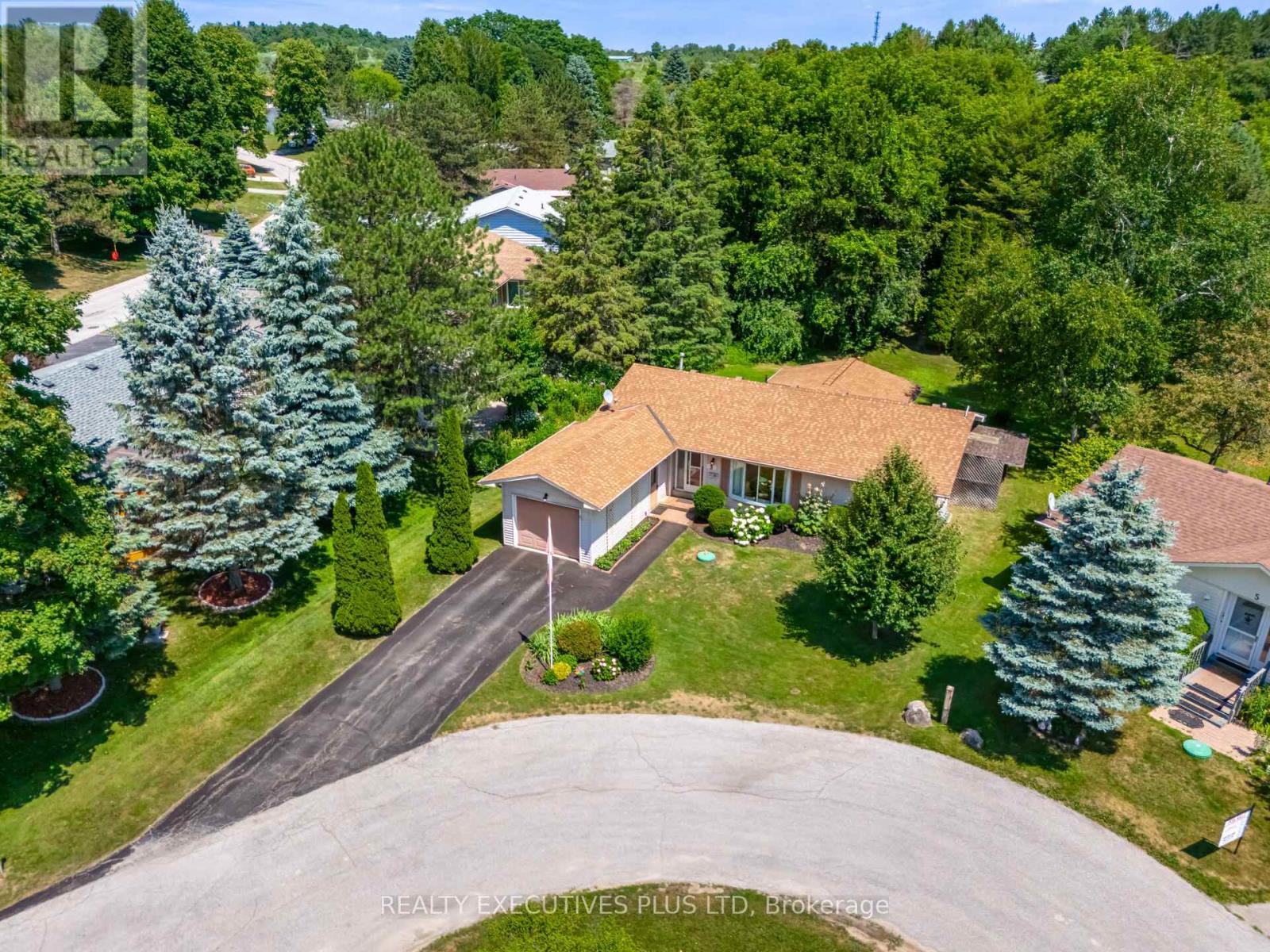 3 Pineview Court, New Tecumseth, Ontario  L0G 1W0 - Photo 5 - N13246030
