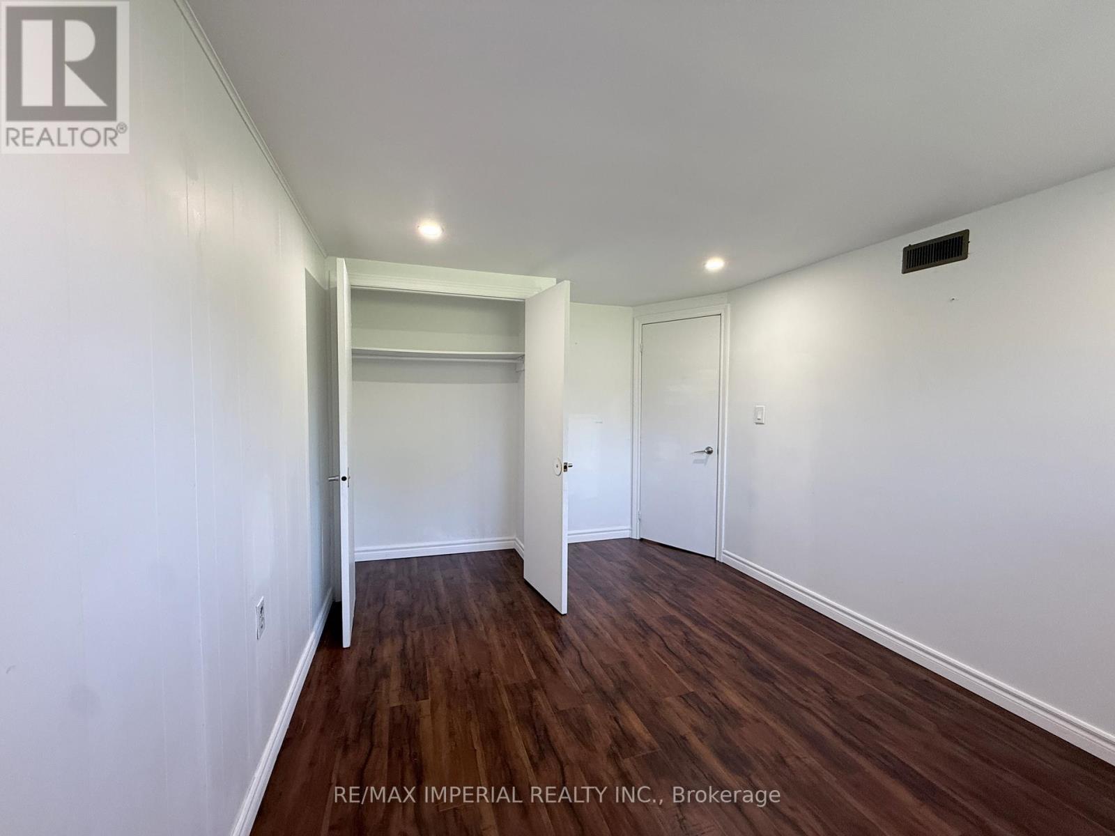 Bsmt #2 - 52 Yongehurst Road, Richmond Hill, Ontario  L4C 3T2 - Photo 6 - N13246038
