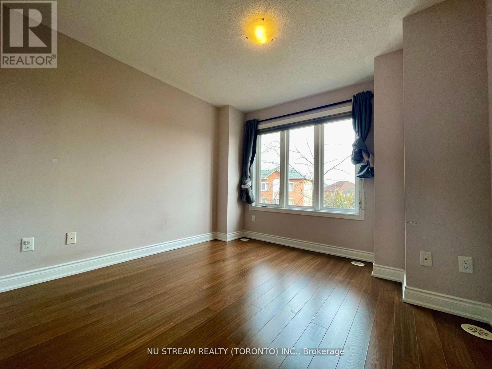 241 South Park Road, Markham, Ontario  L3T 0B6 - Photo 14 - N13246062