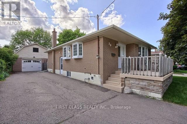 Upper - 28 Collins Crescent, Aurora, Ontario  L4G 2W2 - Photo 2 - N13246068