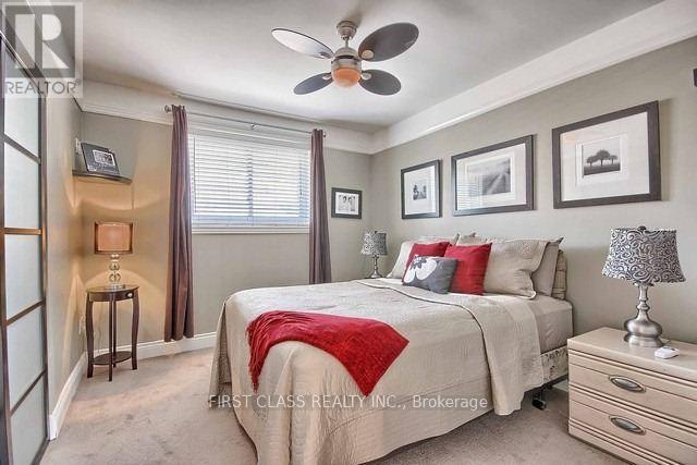 Upper - 28 Collins Crescent, Aurora, Ontario  L4G 2W2 - Photo 7 - N13246068