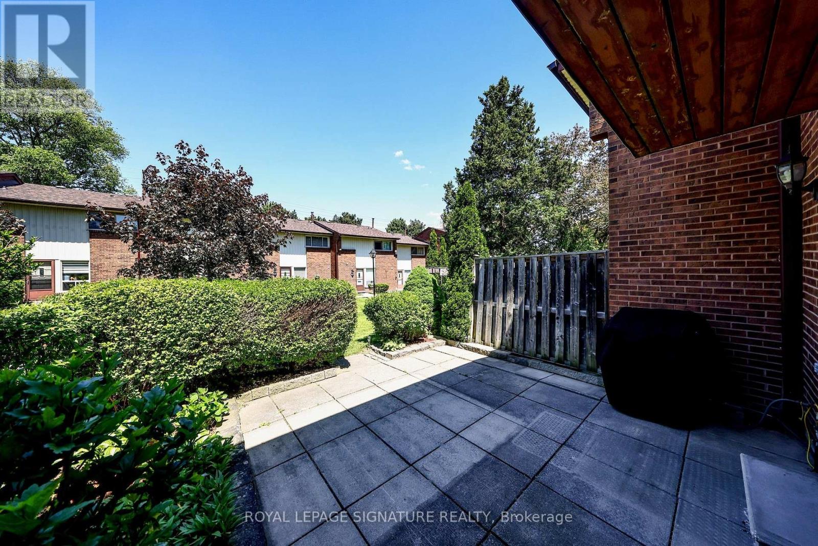 53 - 3665 Flamewood Drive, Mississauga, Ontario  L4Y 3P5 - Photo 5 - W13246060