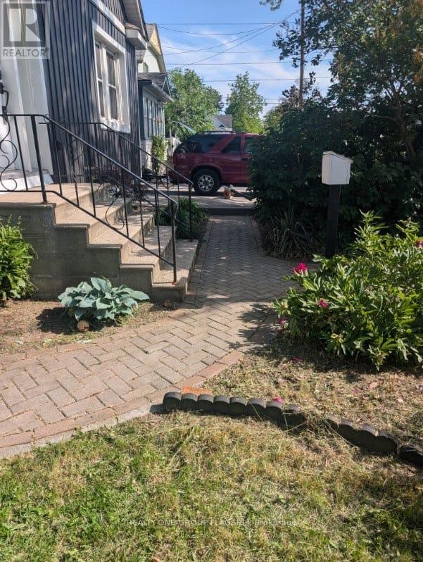 4774 Third Avenue, Niagara Falls, Ontario  L2E 4L6 - Photo 2 - X13246072