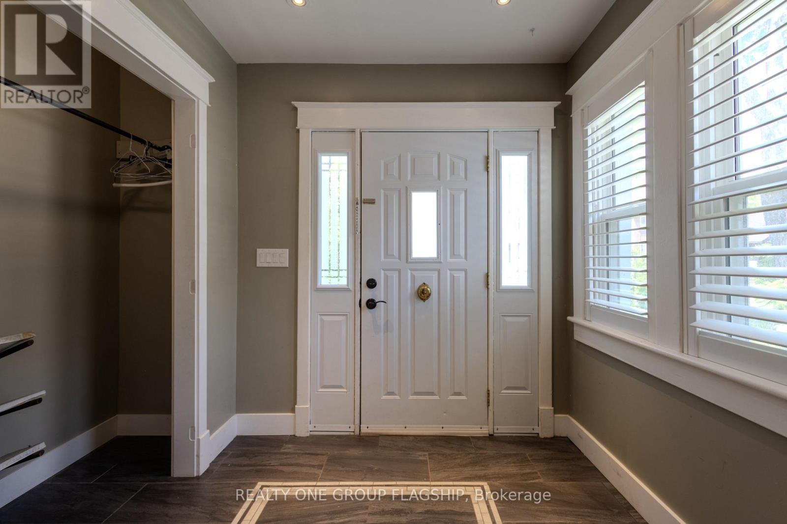 4774 Third Avenue, Niagara Falls, Ontario  L2E 4L6 - Photo 8 - X13246072