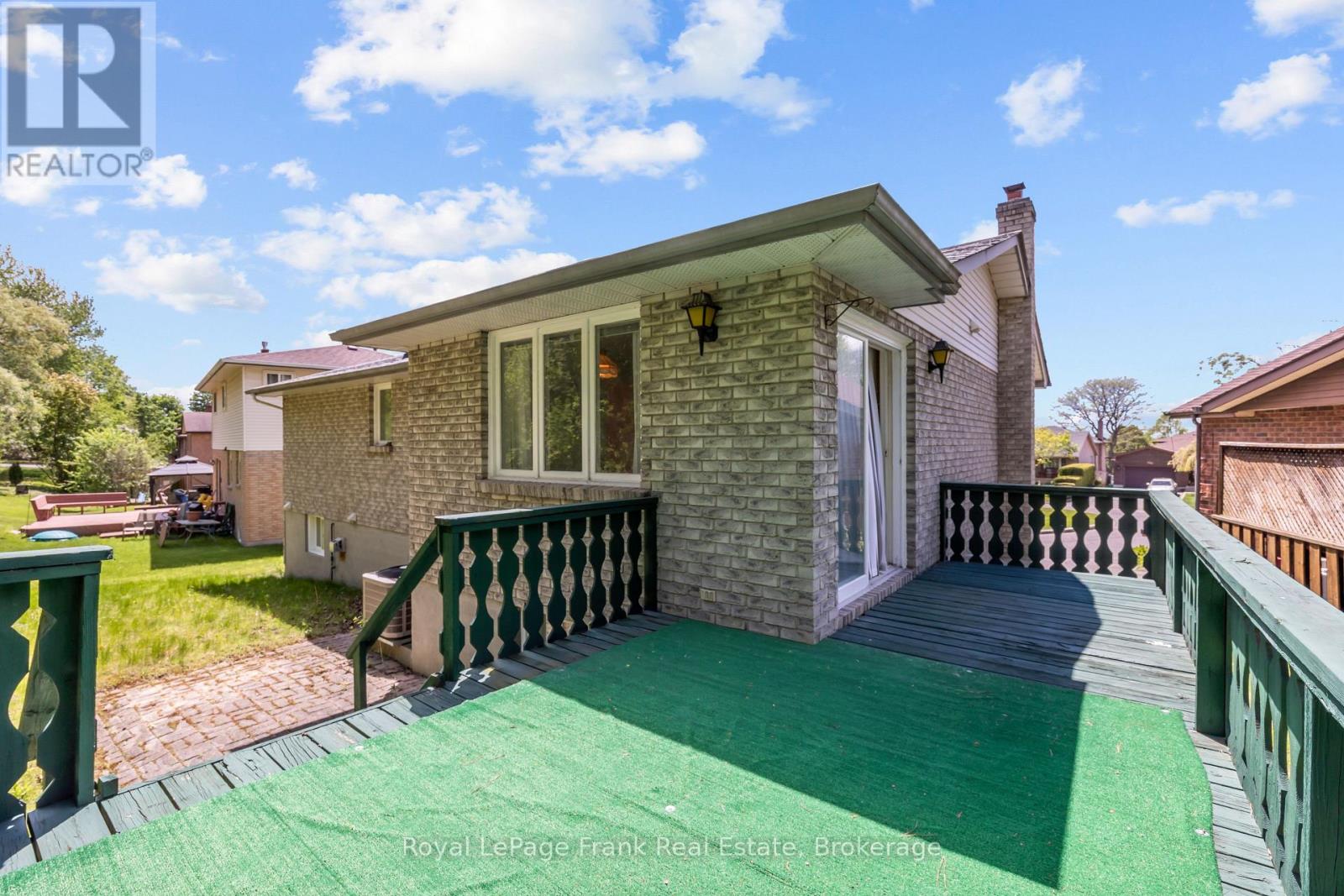 311 Cumberland Court, Oshawa, Ontario  L1H 8E7 - Photo 23 - E13246116