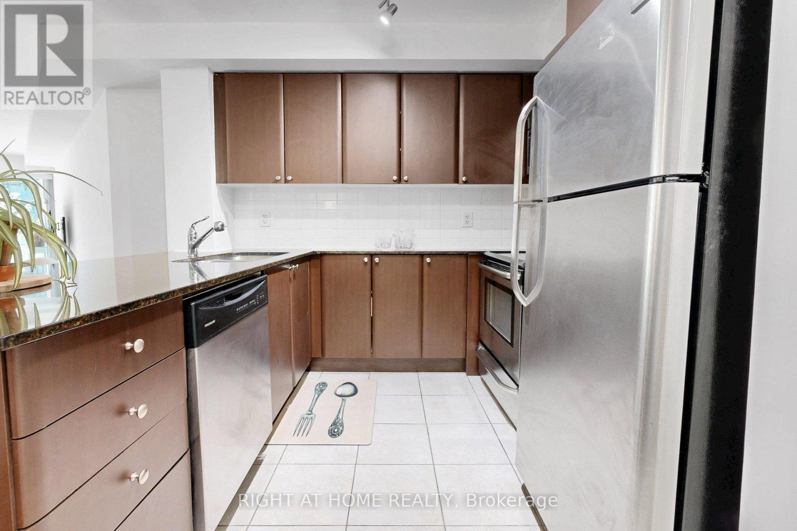 326 - 525 Wilson Avenue, Toronto, Ontario  M3H 0A7 - Photo 9 - C13246088