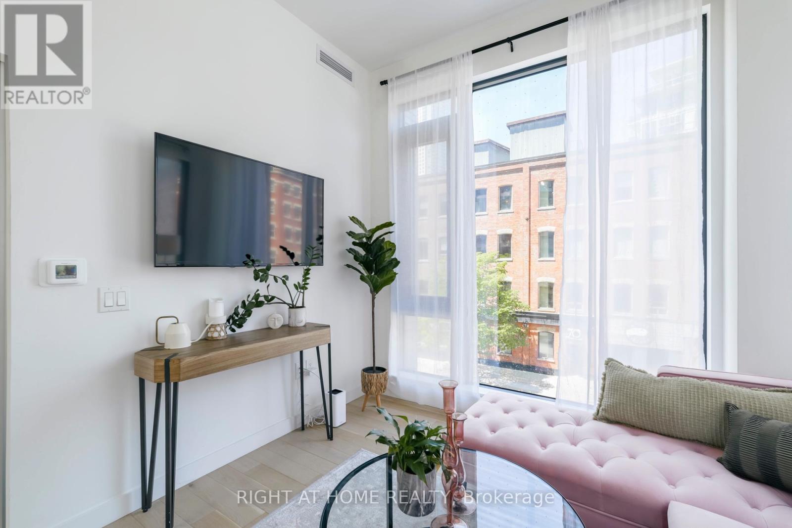 210 - 2a Church Street, Toronto, Ontario  M5E 0E1 - Photo 10 - C13246138
