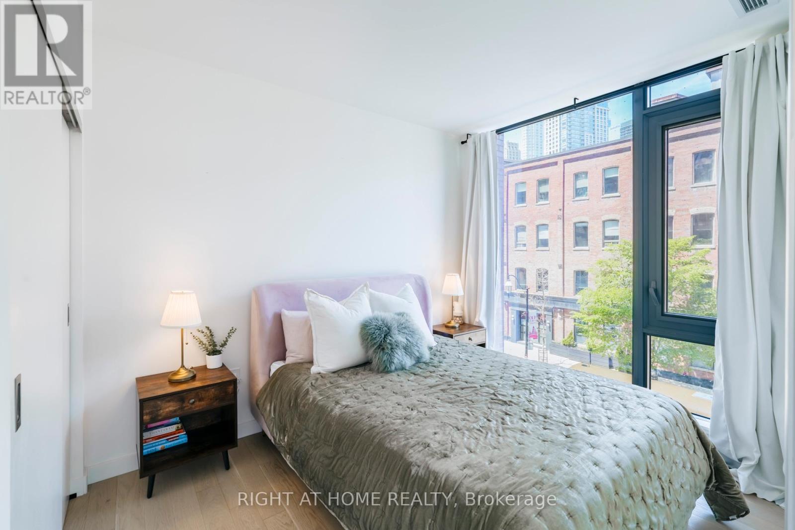 210 - 2a Church Street, Toronto, Ontario  M5E 0E1 - Photo 12 - C13246138